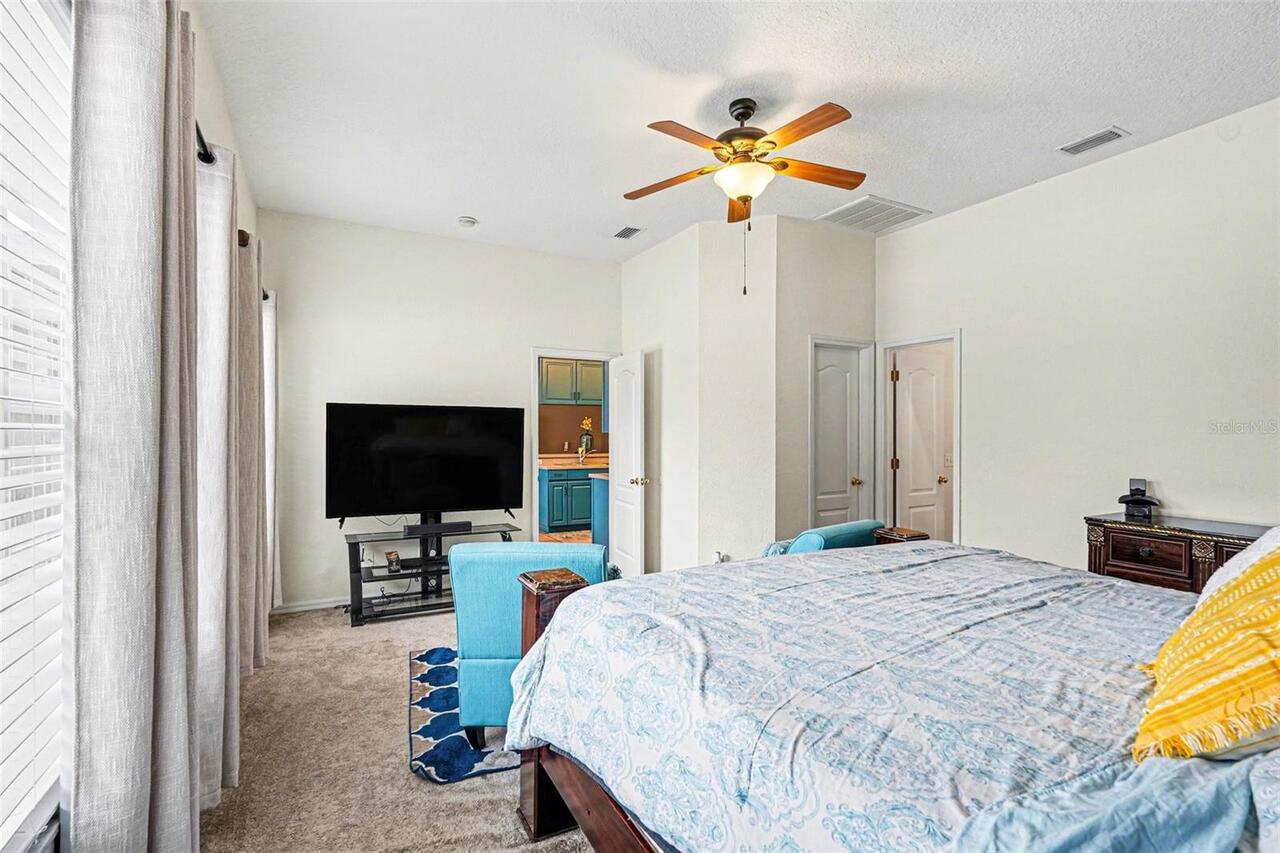 Listing Photo 14