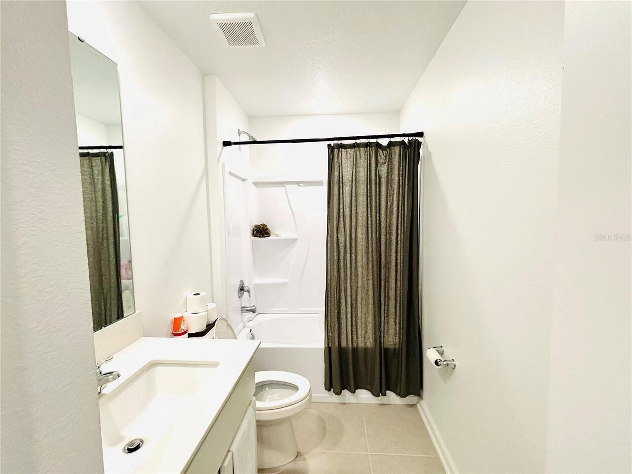 Listing Photo 9