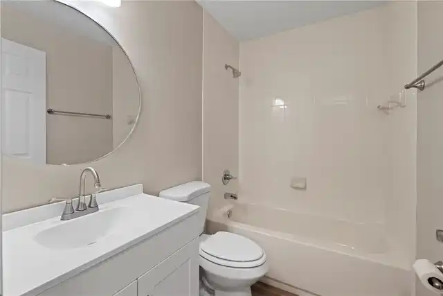 Listing Photo 14