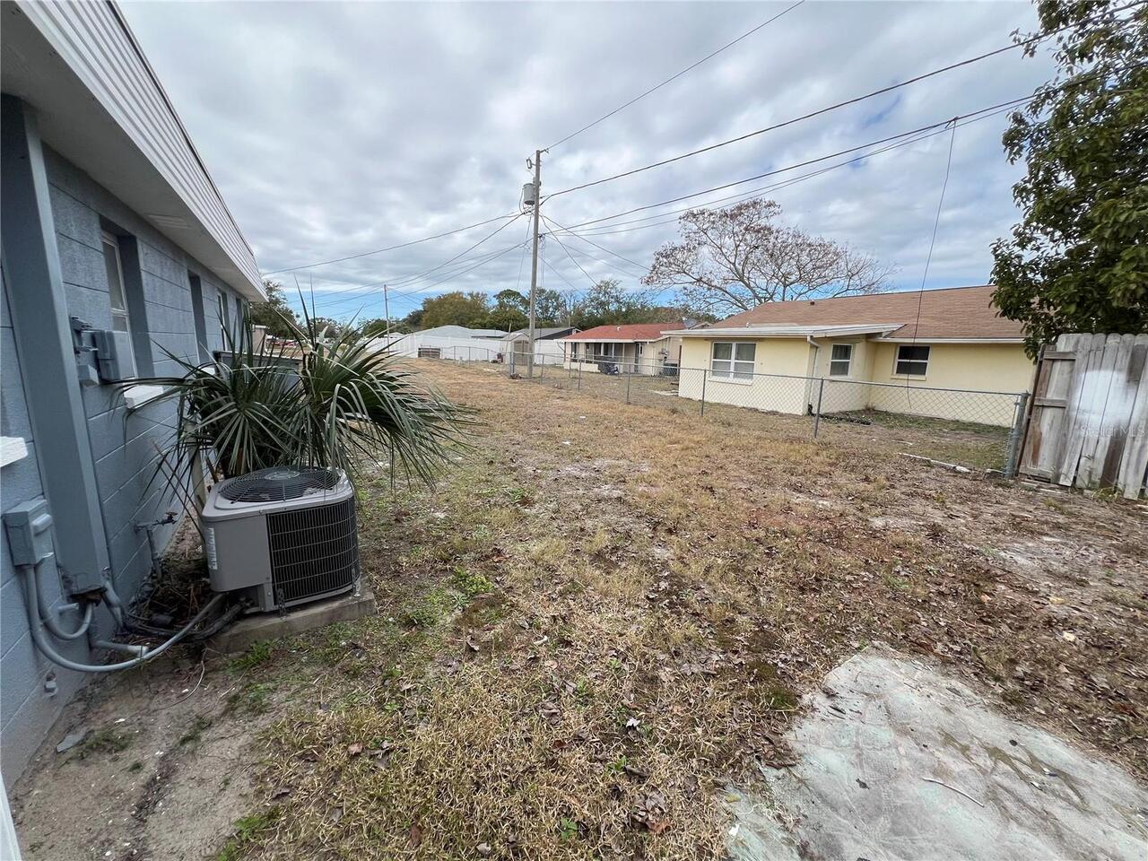 Listing Photo 11