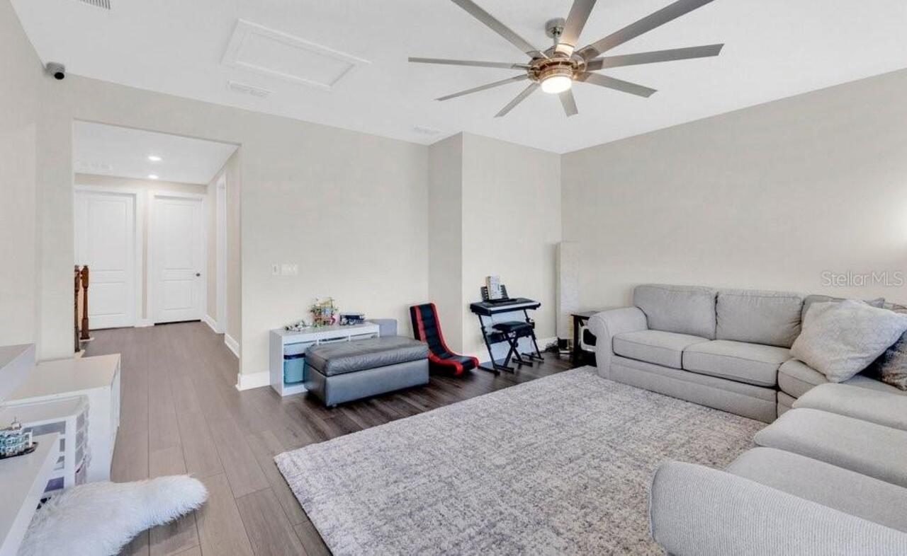 Listing Photo 17