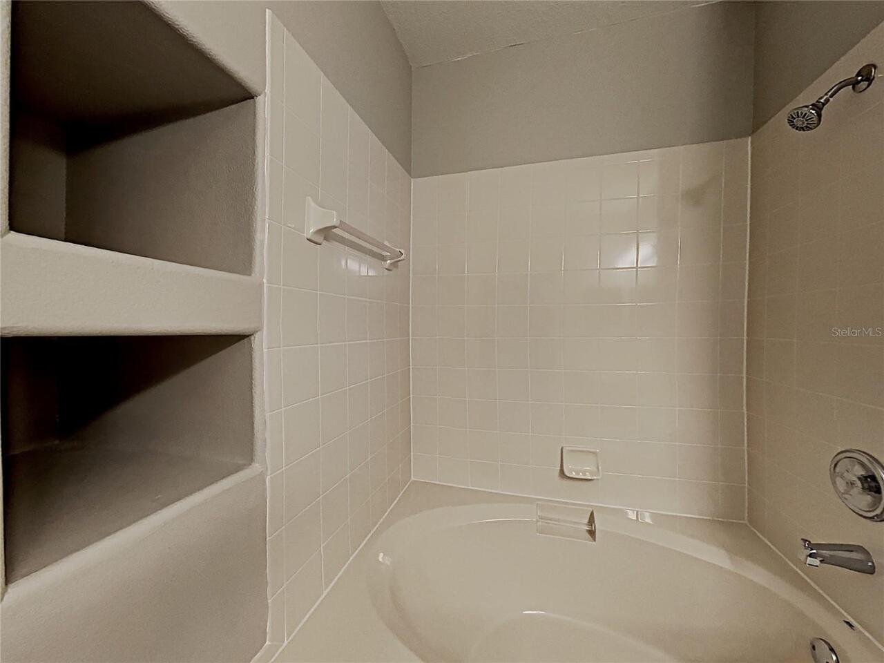 Listing Photo 14