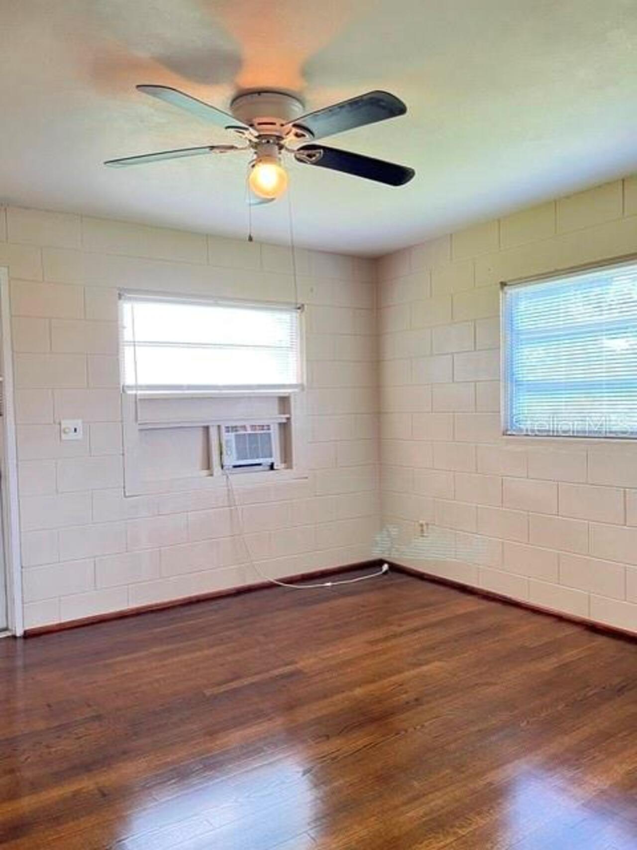 Listing Photo 8