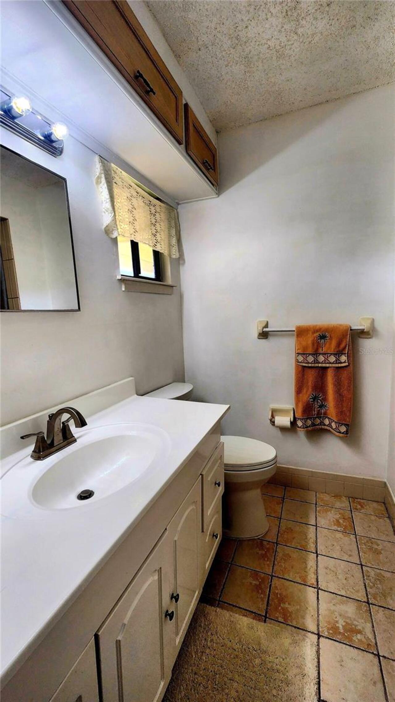 Listing Photo 9