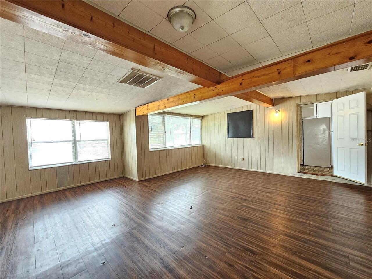 Listing Photo 8
