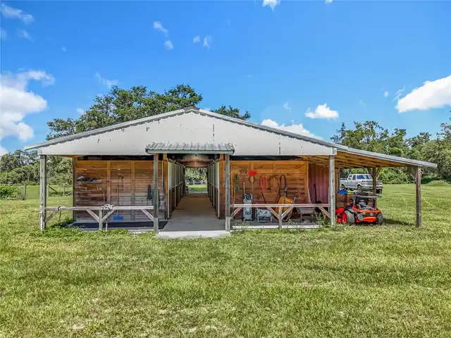 Listing Photo 11
