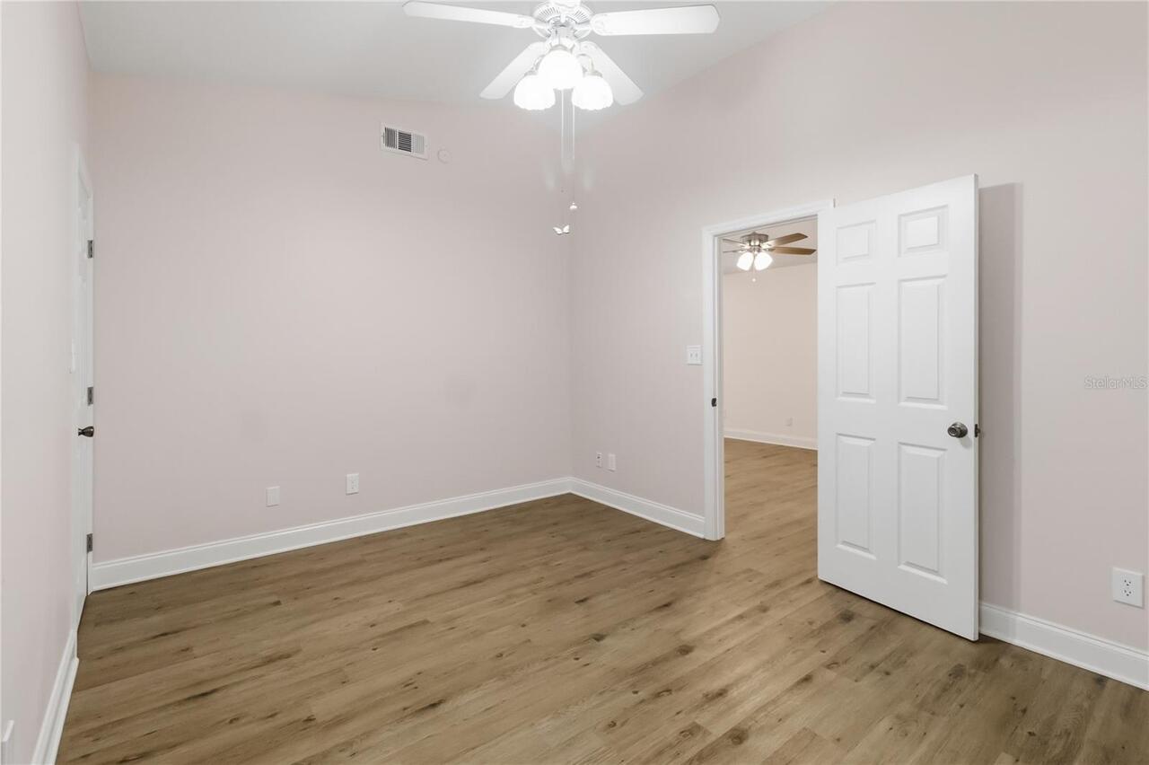 Listing Photo 33