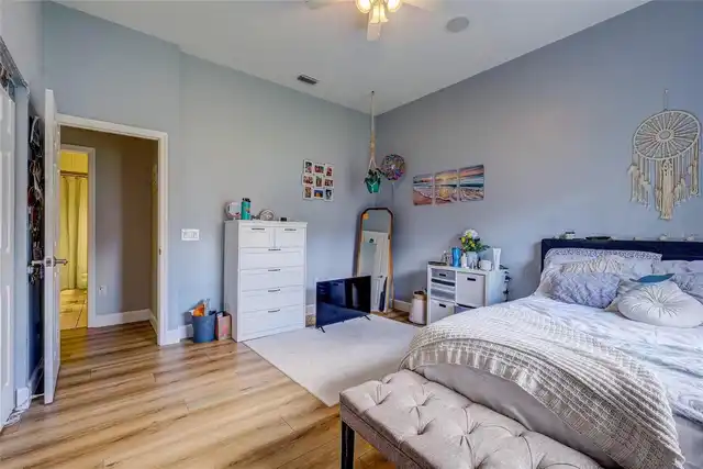Listing Photo 21