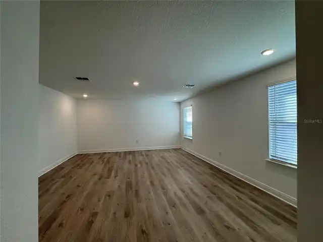 Listing Photo 37