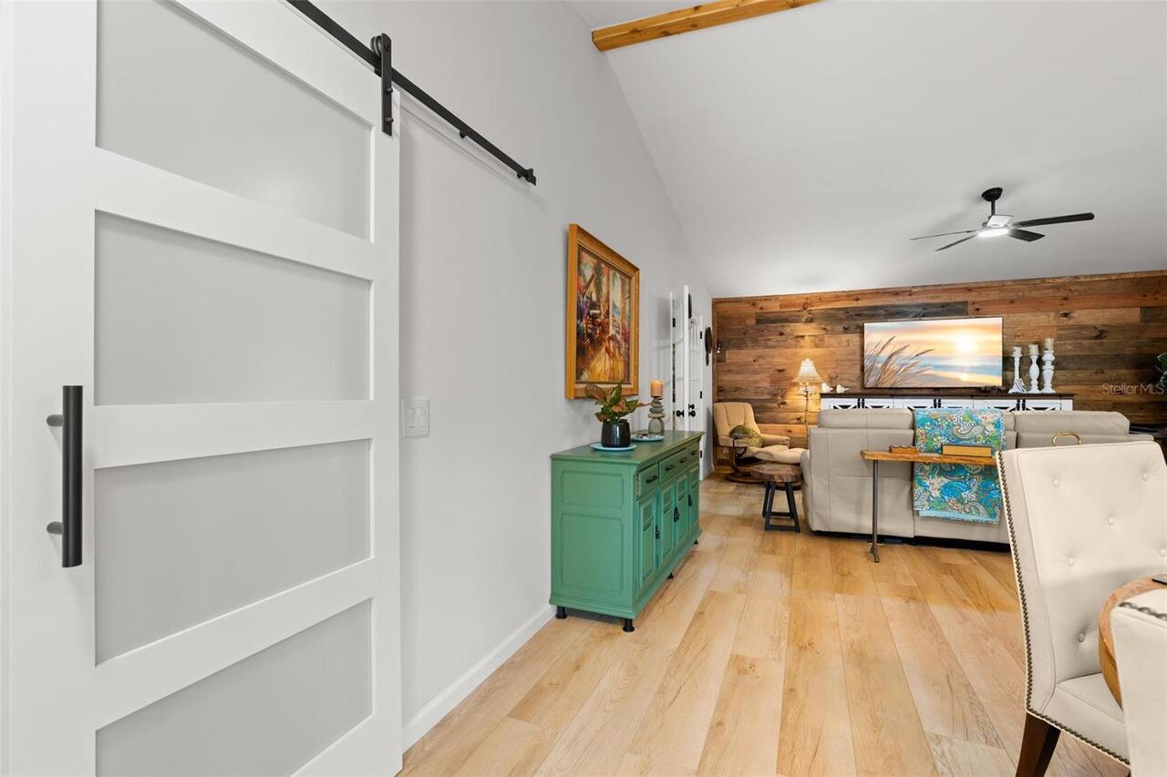 Listing Photo 16