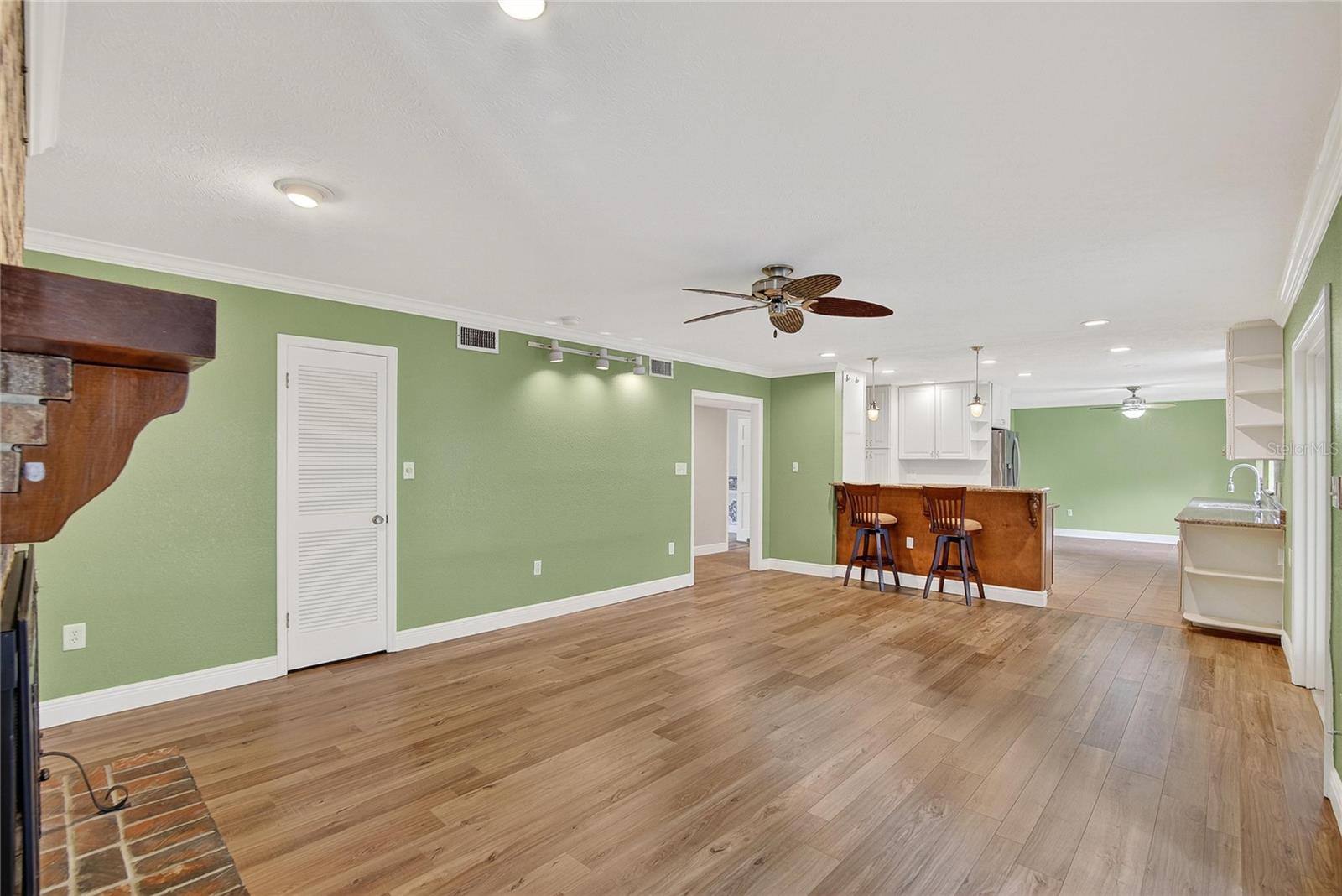 Listing Photo 19
