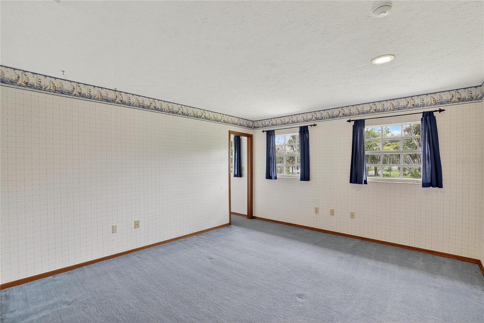 Listing Photo 32