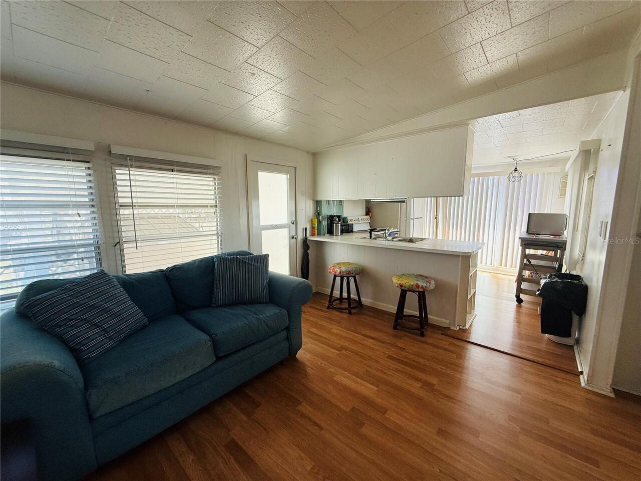Listing Photo 6