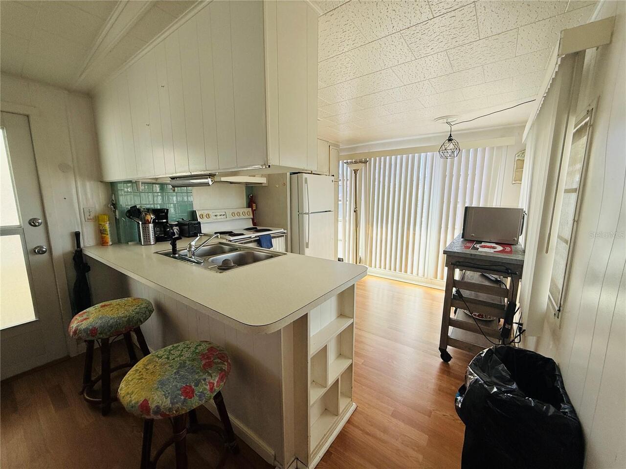 Listing Photo 11