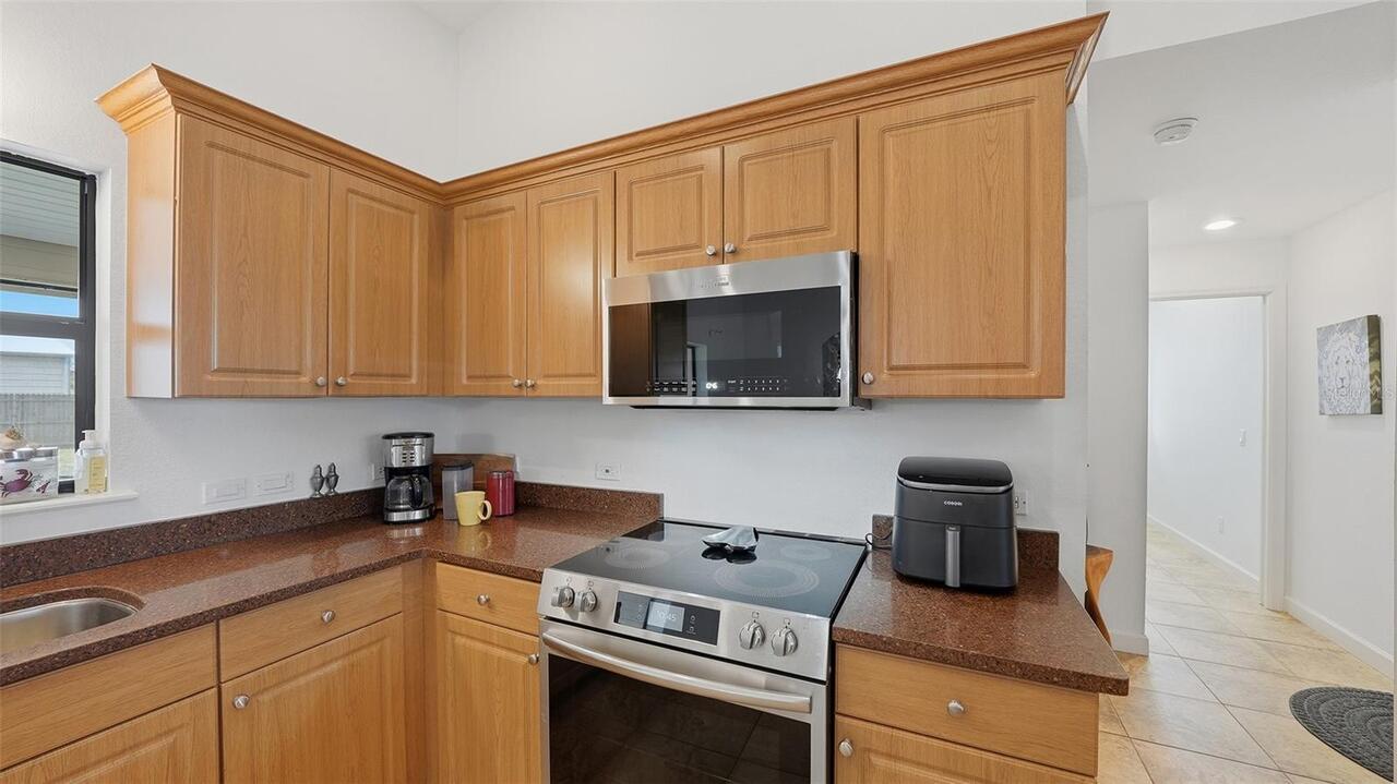 Listing Photo 14