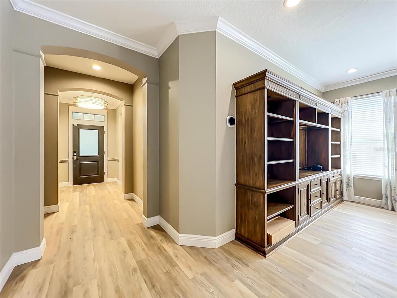 Listing Photo 8