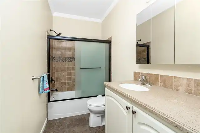 Listing Photo 23