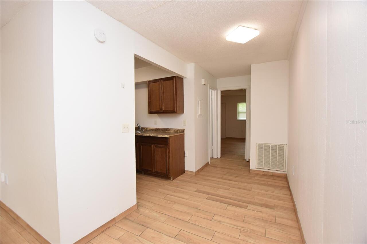 Listing Photo 7