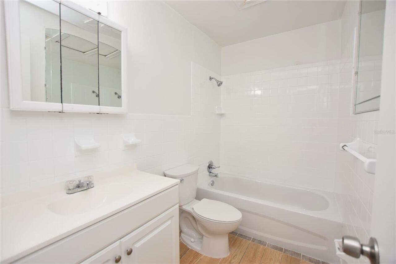 Listing Photo 16