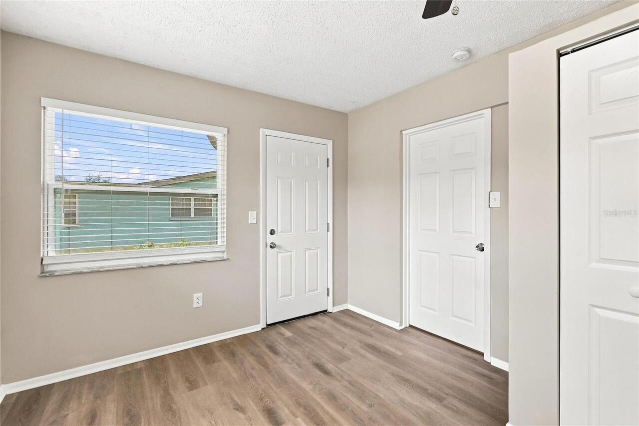Listing Photo 16