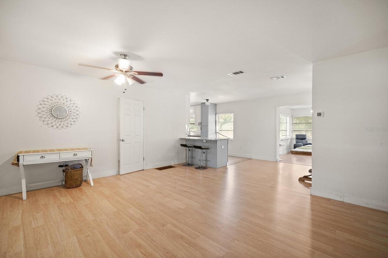 Listing Photo 7