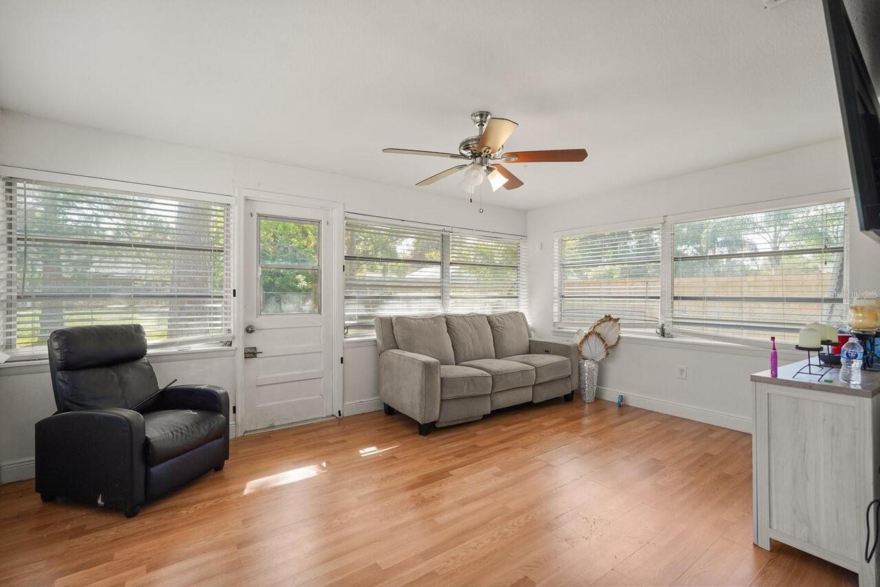 Listing Photo 10