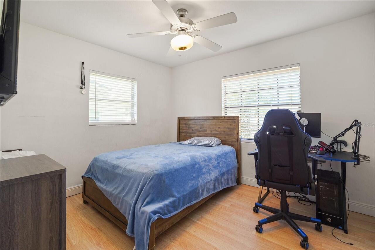 Listing Photo 16