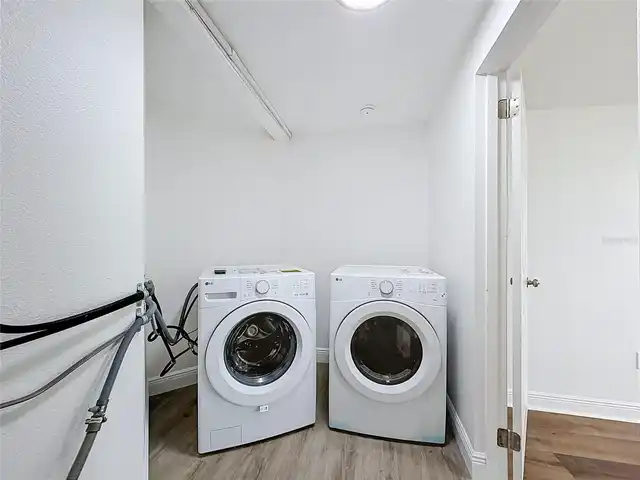 Listing Photo 12