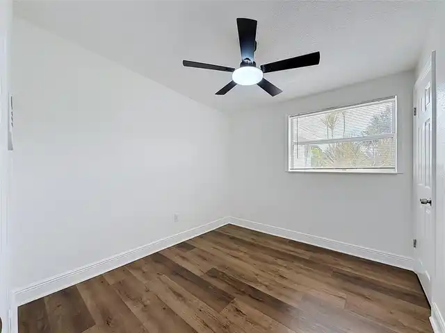 Listing Photo 36