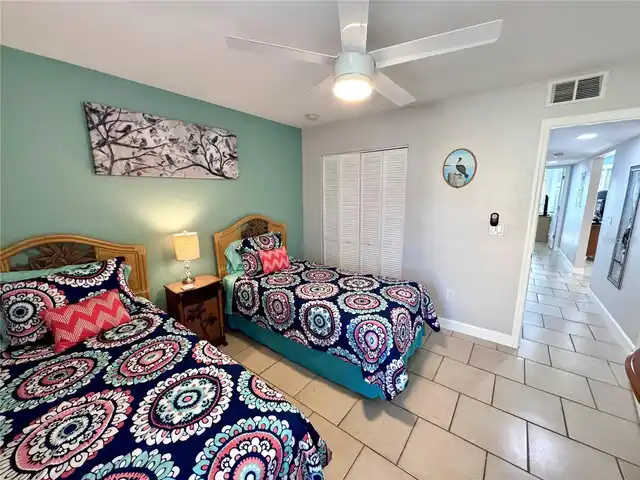 Listing Photo 14