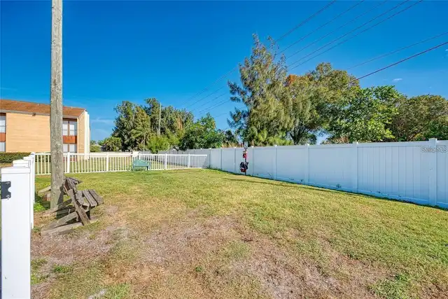 Listing Photo 21
