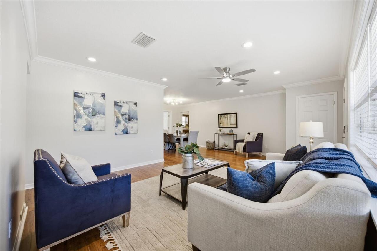 Listing Photo 10
