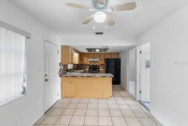 Listing Photo 14