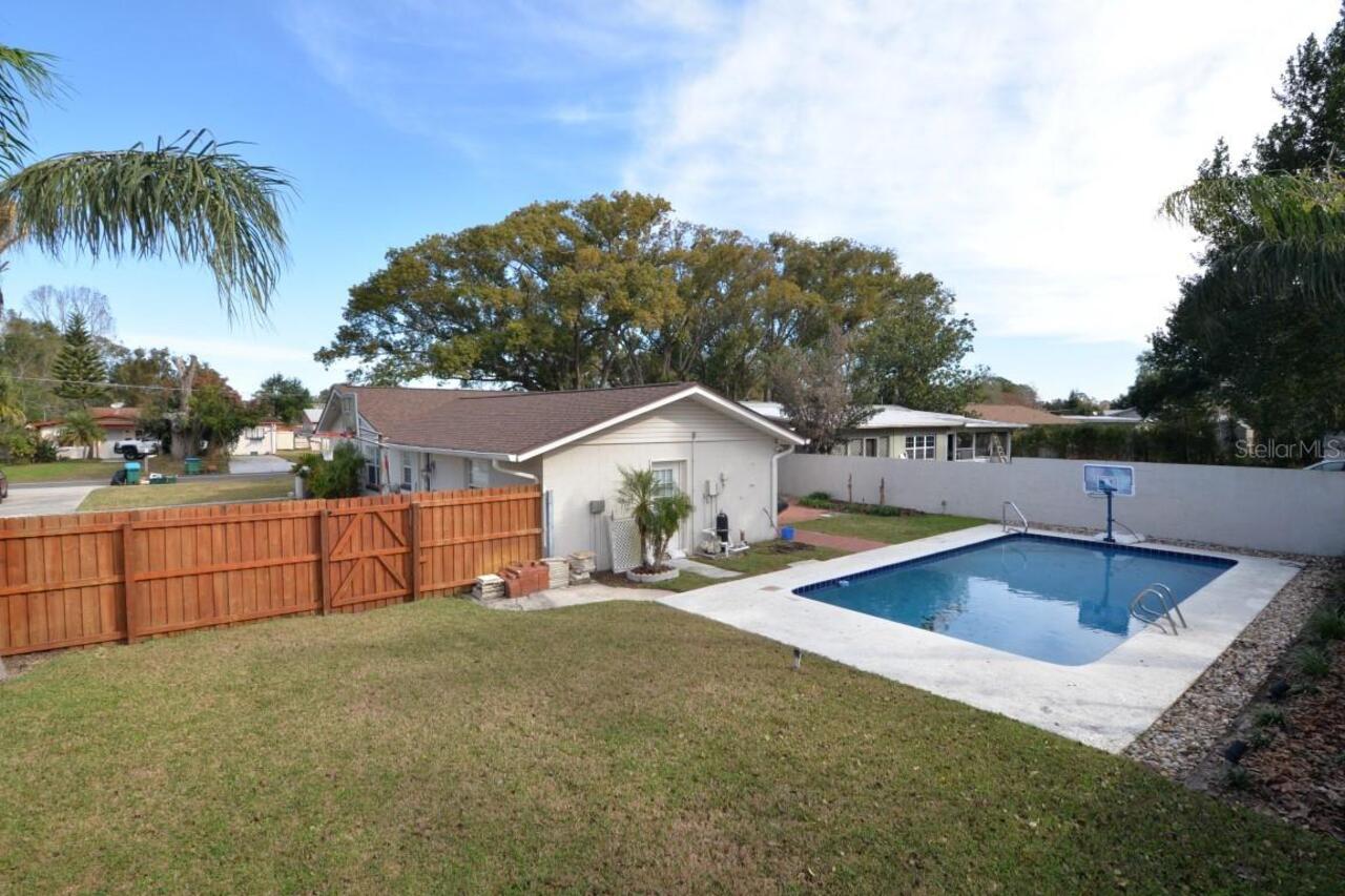 Listing Photo 5