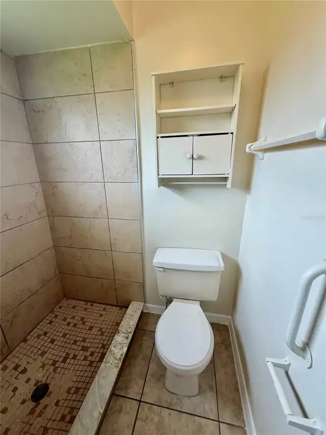 Listing Photo 7
