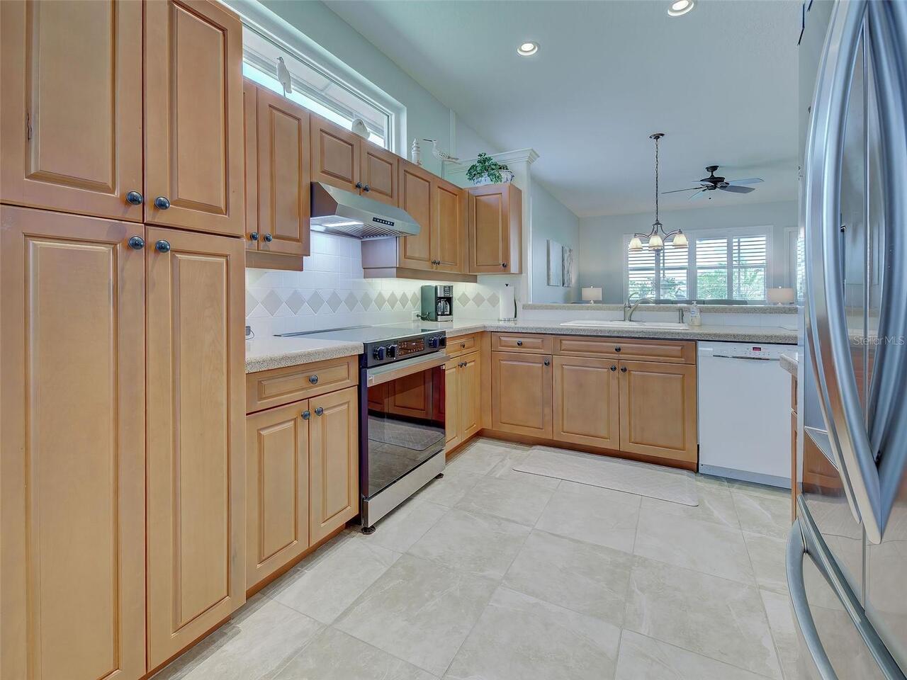 Listing Photo 16