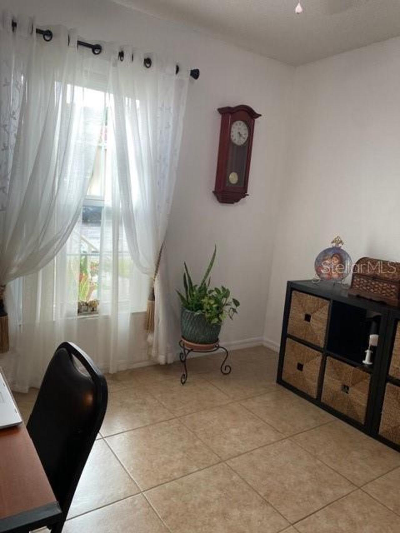 Listing Photo 10