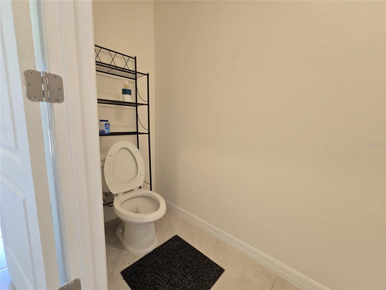 Listing Photo 9