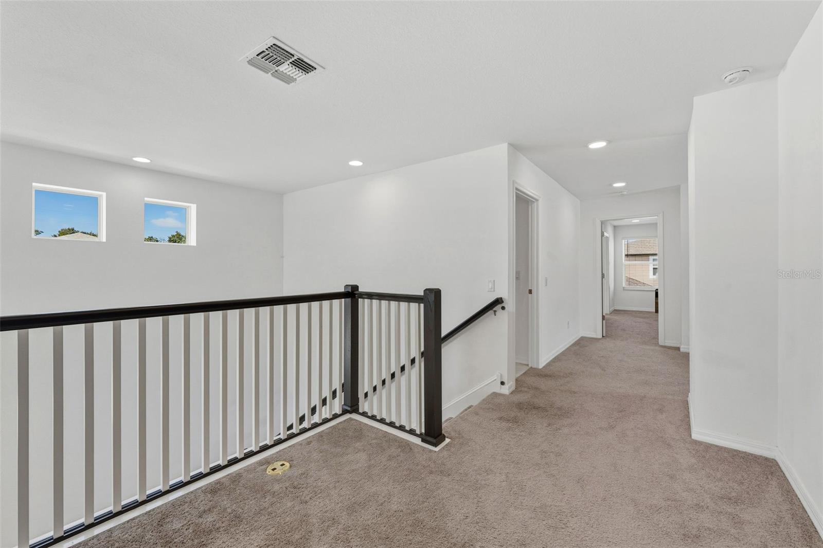 Listing Photo 12