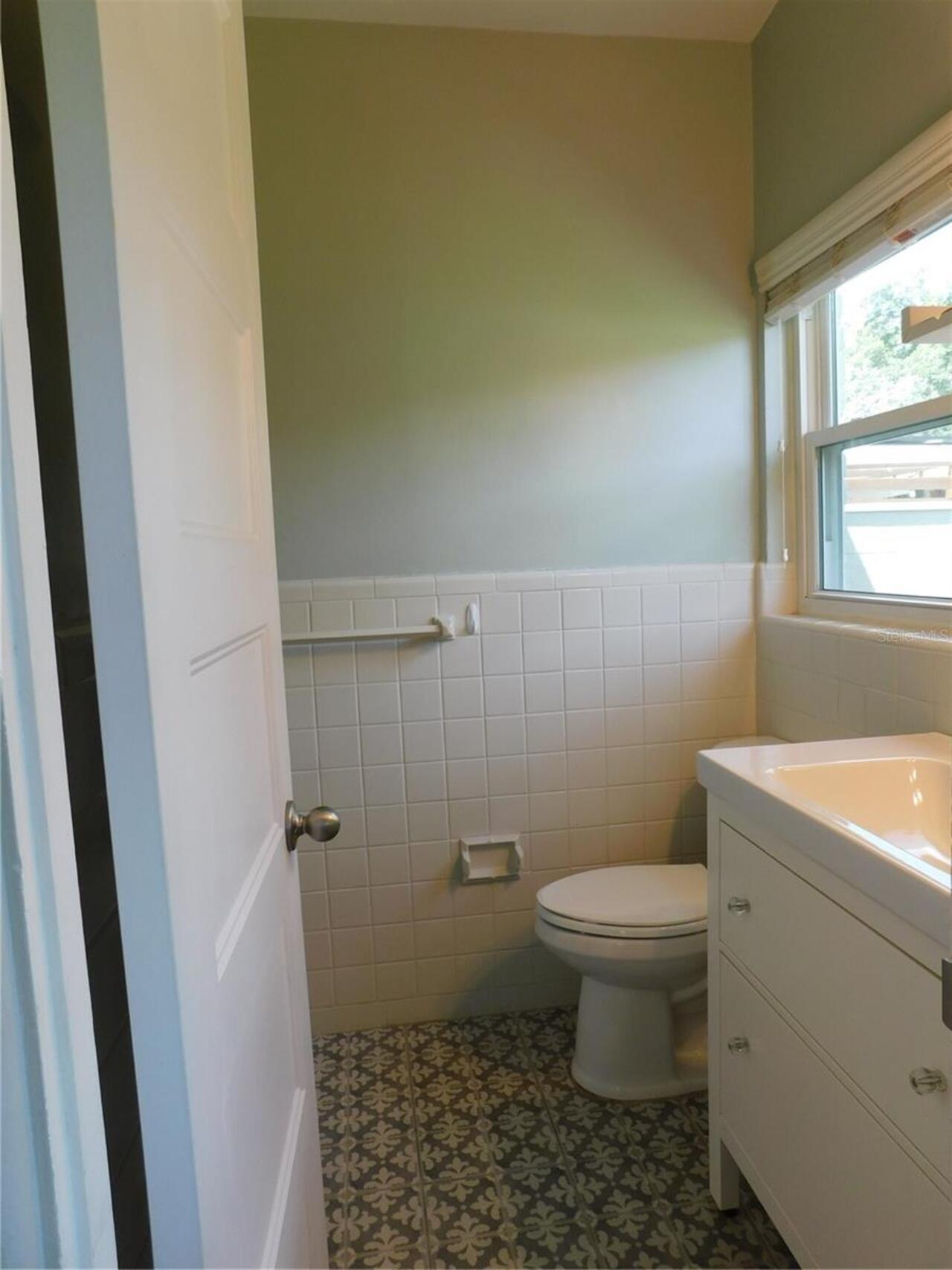 Listing Photo 14
