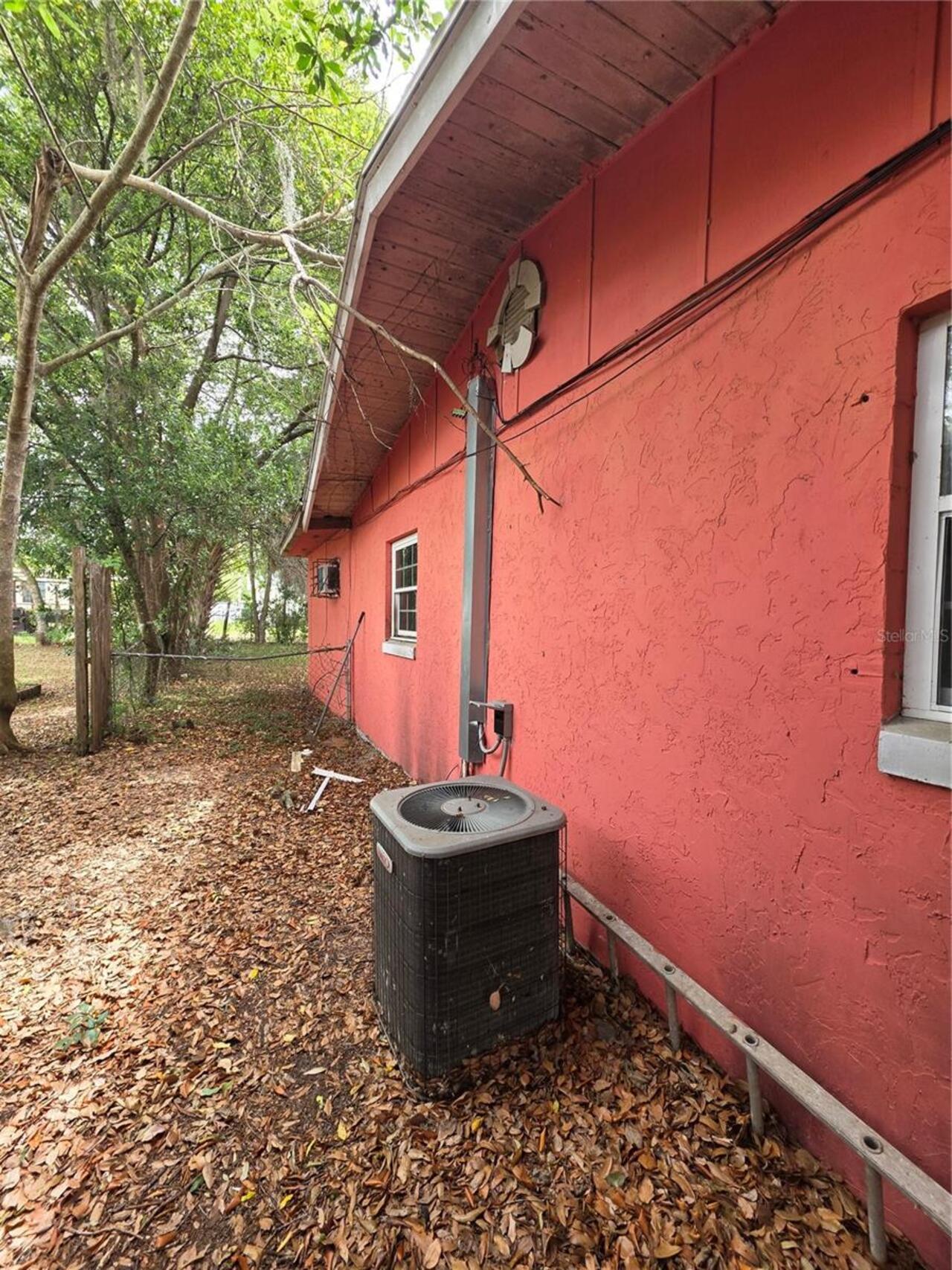Listing Photo 10