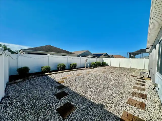 Listing Photo 32