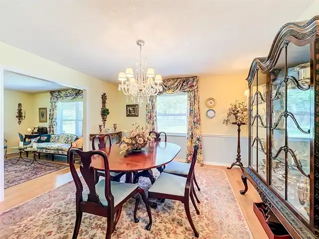 Listing Photo 13