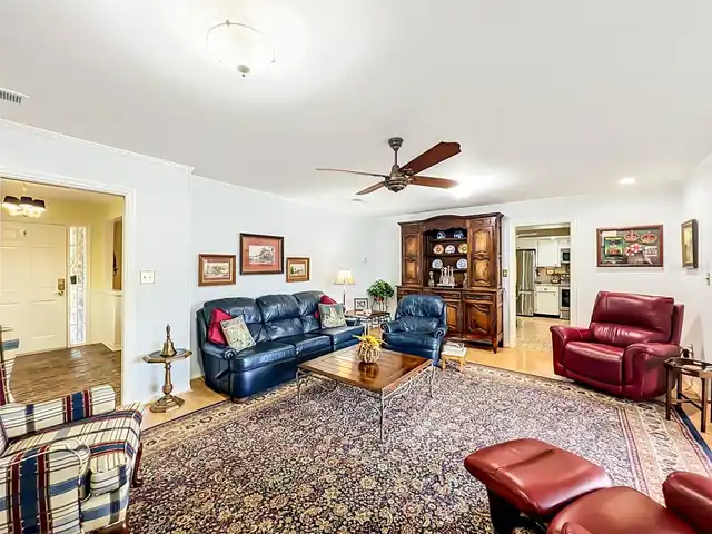 Listing Photo 20