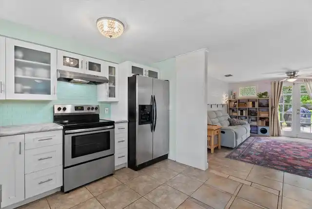 Listing Photo 8