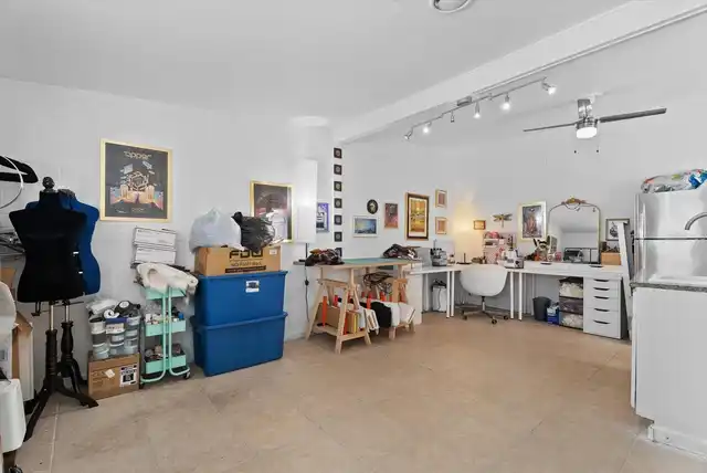 Listing Photo 18