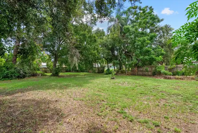 Listing Photo 25