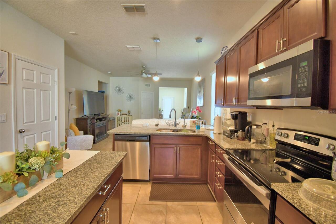 Listing Photo 10
