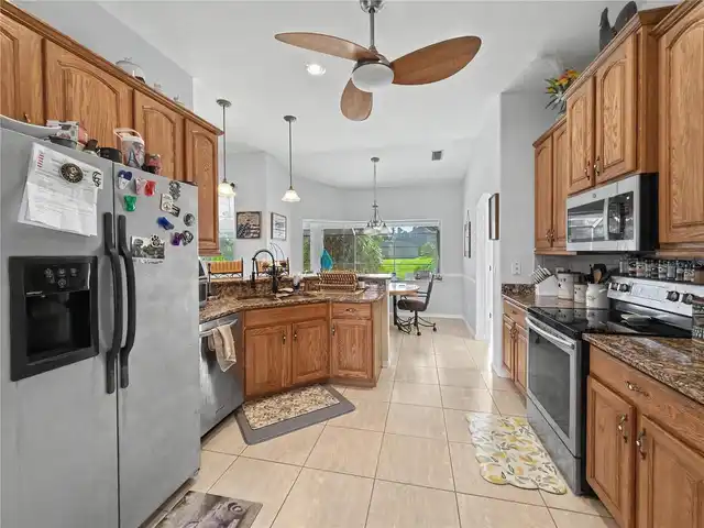 Listing Photo 6
