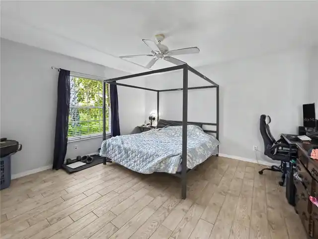 Listing Photo 22